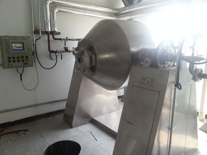 不銹鋼雙錐回轉(zhuǎn)真空干燥機(jī) 不銹鋼雙錐回轉(zhuǎn)真空干燥機(jī)